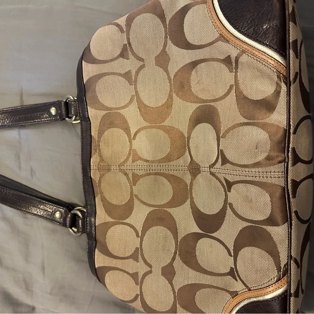Coach Purse - Picture 3 of 7